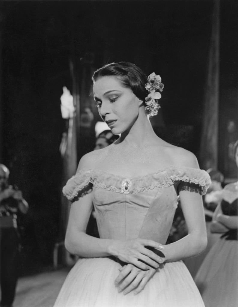 #85 Maria Tallchief, 1952.