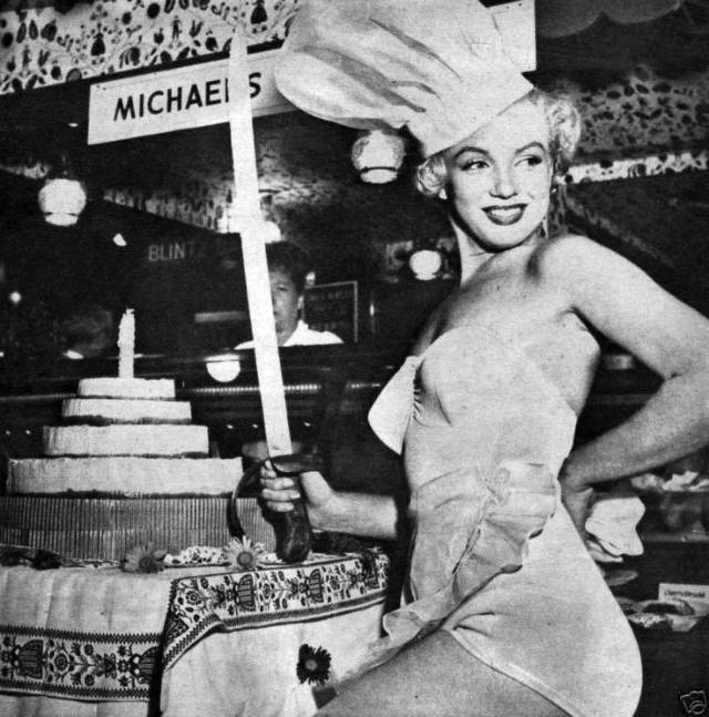 Marilyn Monroe Crowned as &;Cheesecake Queen&; of the Year, 1952 Celebrities