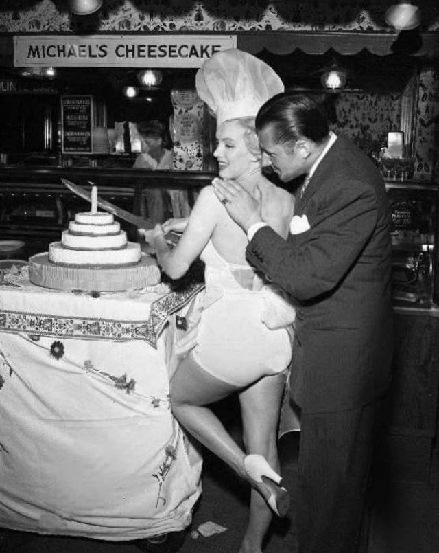 Marilyn Monroe Crowned as &;Cheesecake Queen&; of the Year, 1952 Celebrities