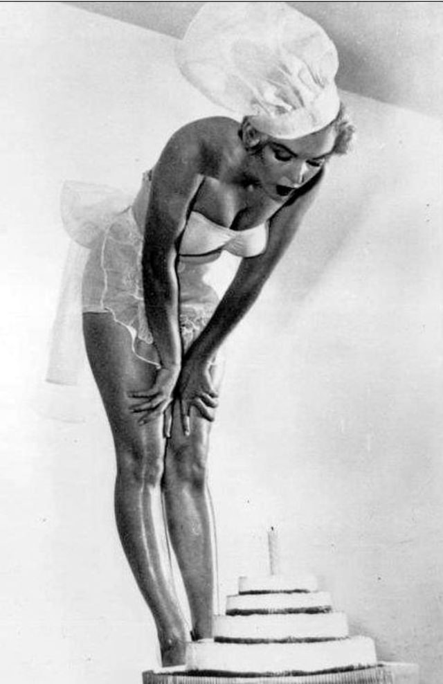 Marilyn Monroe Crowned as &;Cheesecake Queen&; of the Year, 1952 Celebrities