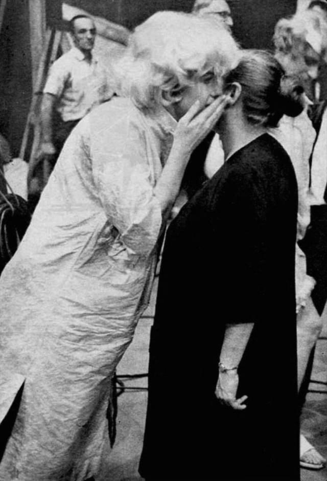#5 Drama coach Paula Strasberg with Marilyn Monroe clearly visibly pregnant, during the filming of Some Like It Hot, September 1958.