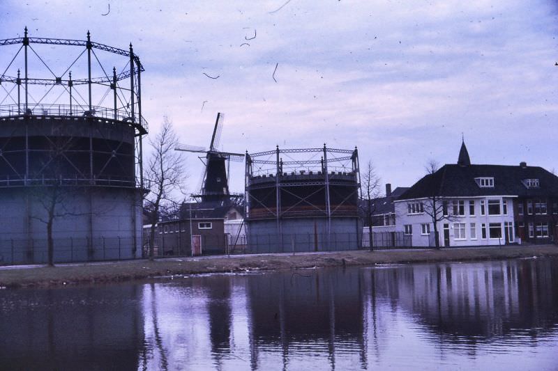 #44 Stellingkorenmolen De Windhond, Wilhelminaweg 1, Woerden, Netherlands, 1966