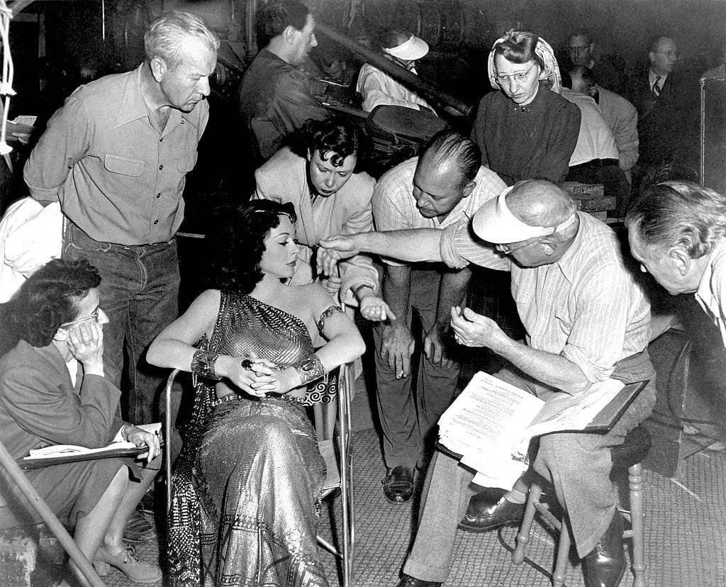 Hedy Lamarr with director Cecile B.DeMille on the set of his movie ‘Samson and Delilah’.