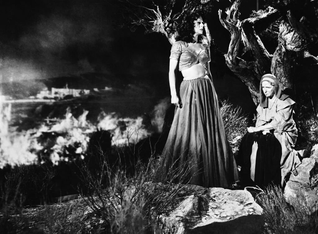 Actoress Hedy Lamarr with Faye Holden in a scene from the movie ‘Samson And Delilah’, 1949