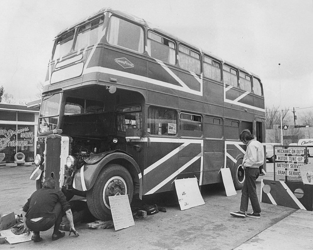 #122 26-Foot-long Double-Deck Bus in Singapore, 1969