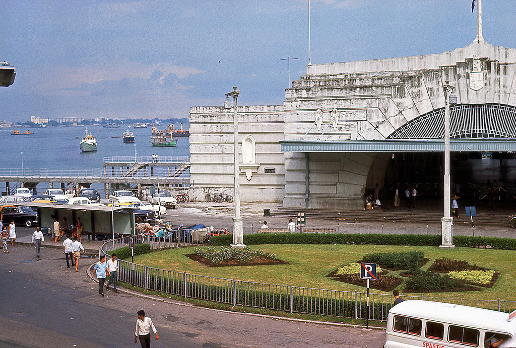 #130 Clifford Pier, the destination of immigrants and sea passengers in Singapore in 1966.