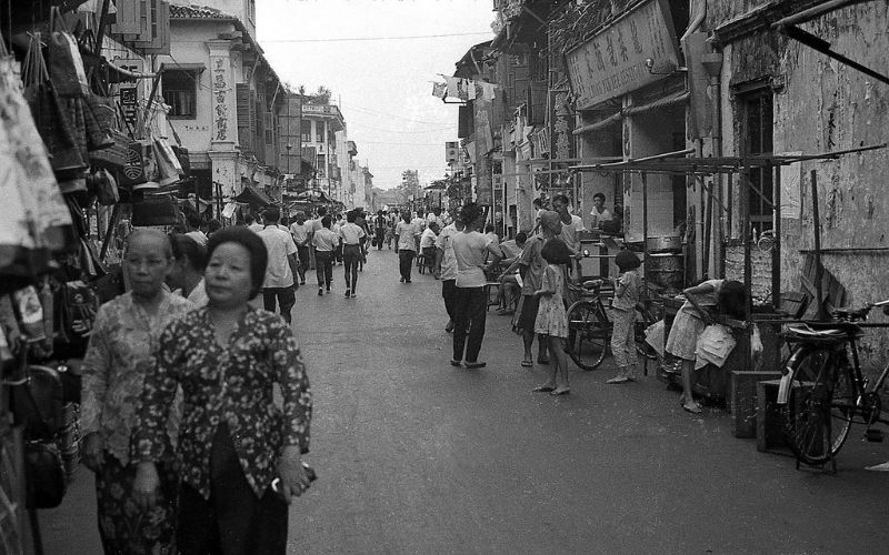 #192 A minor street in downtown Singapore, 1960s