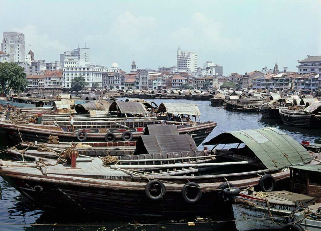 #34 The sampans, the typical houseboats, moored on the River Singapore. Singapore, March 1962