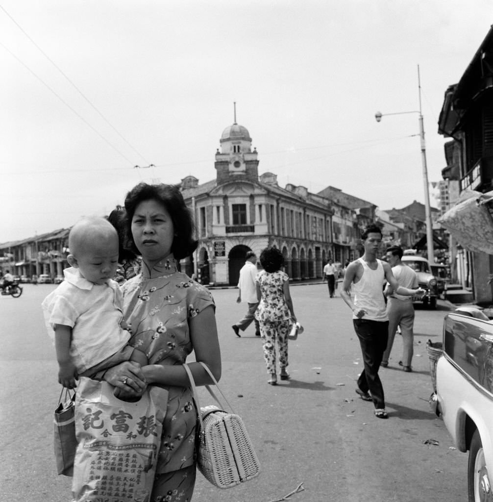 #36 Scenes in Chinatown, Singapore, 6th February 1962.