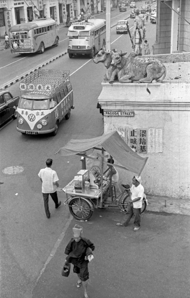 #54 Street vendor in Singapore, 1962