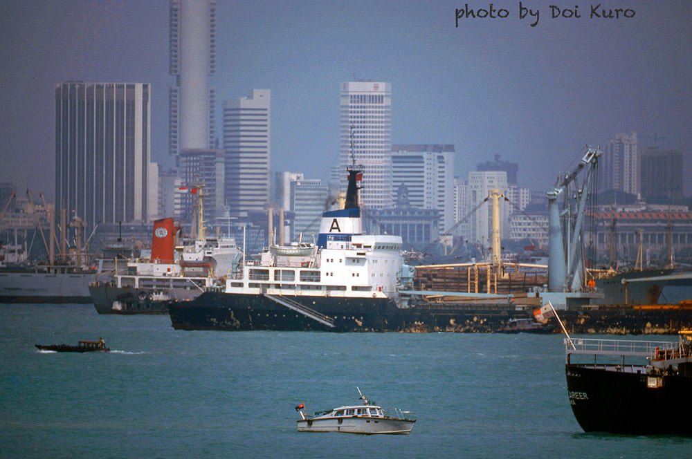 #89 Port of Singapore, 1979