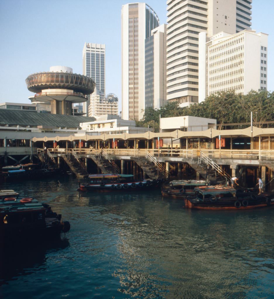 #20 The skyline at the harbour of Singapore River, Singapore 1980s.