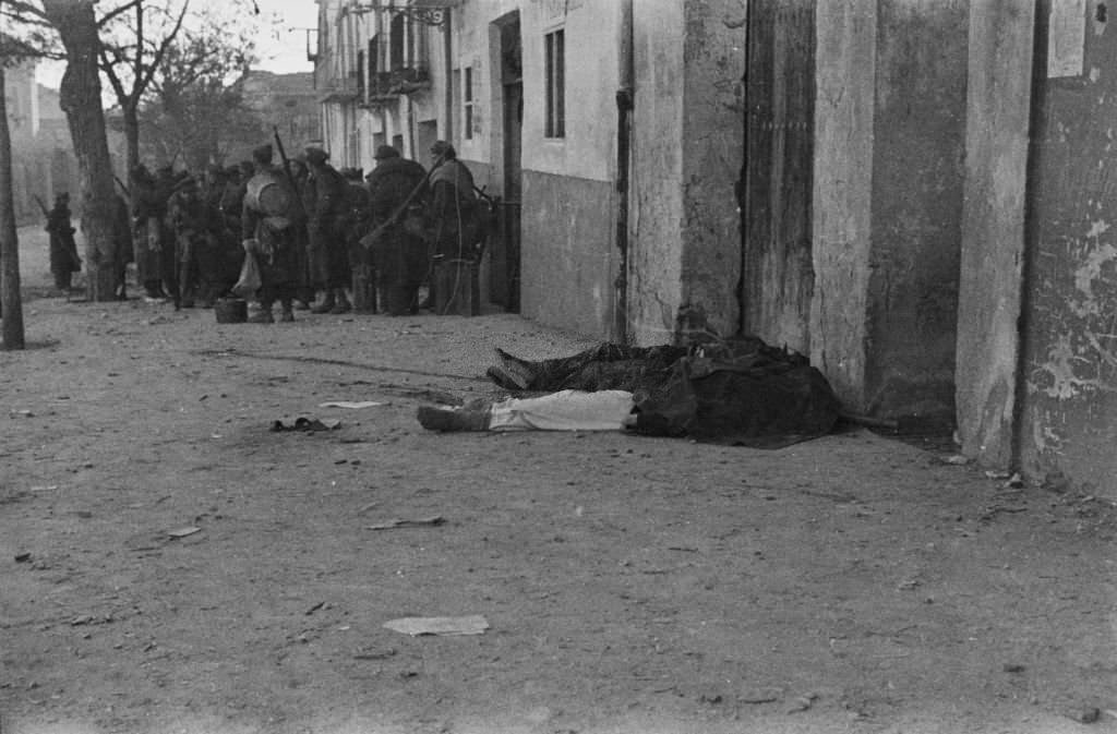 #121 Corpses of Republican soldiers killed on the Aragon front during the Spanish Civil War at the Battle of Teruel on 21st December1937 near Teruel, Aragon, Spain.
