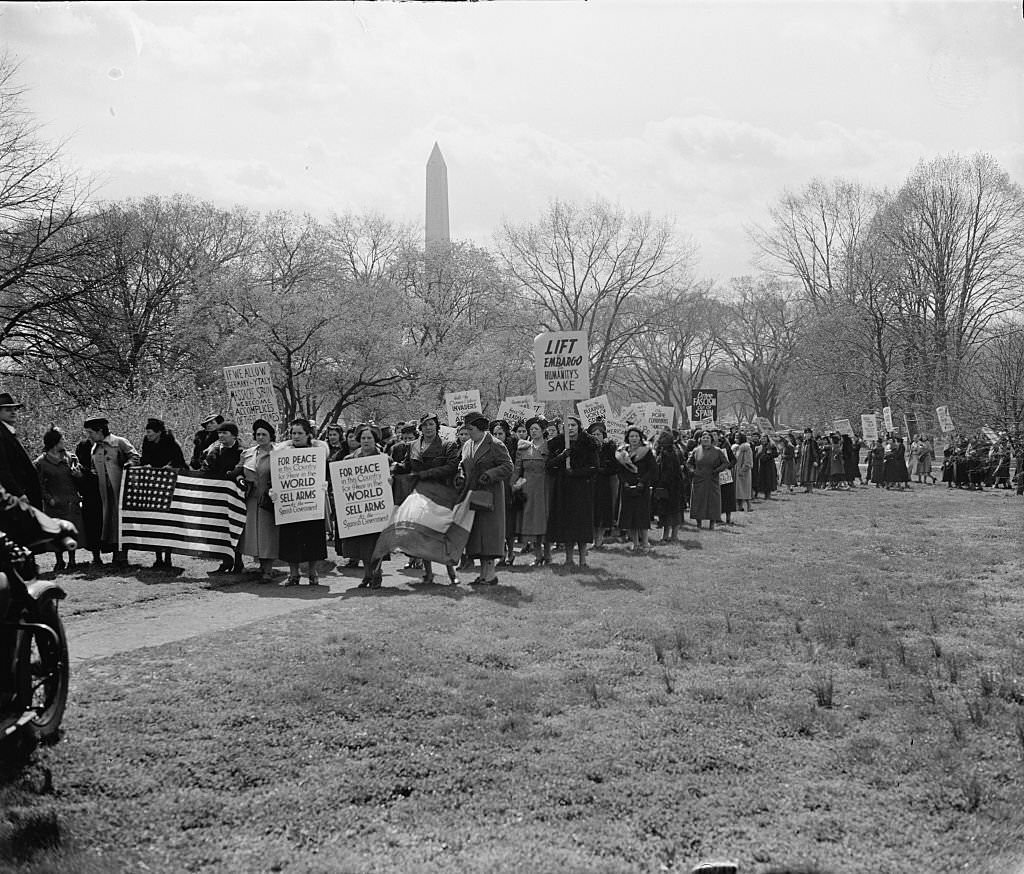 #158 Spanish women to protest at State Department. Washington, D.C., April 4.
