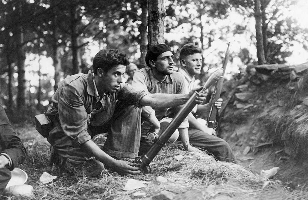 #5 Militiamen Preparing to attack the Nationalist Enemy by Mortar Fire, 1936
