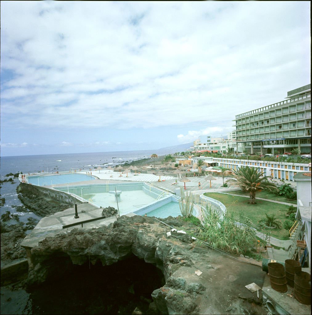 #26 Hotel in Tenerife, 1970