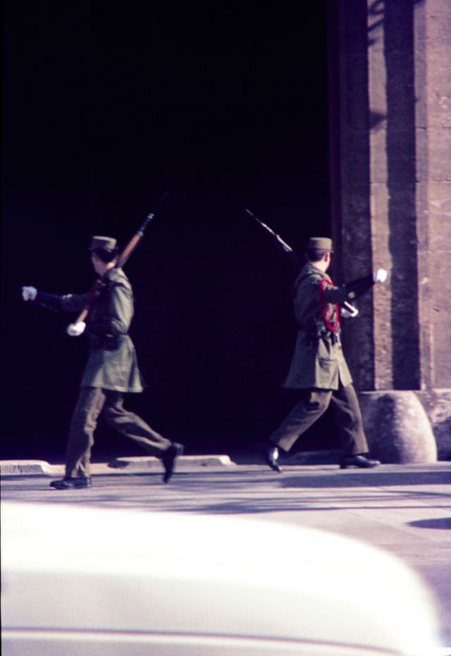 #44 Life of Valencia in 1973 Through These Fascinating Vintage photos #44 Places & People