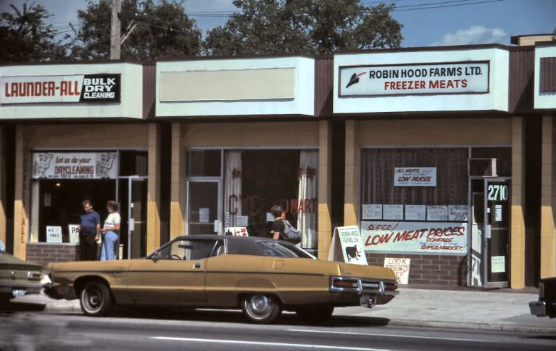 #90 Robin Hood Farms Ltd Freezer Meats store at 2710 Main Street, Vancouver, 1984