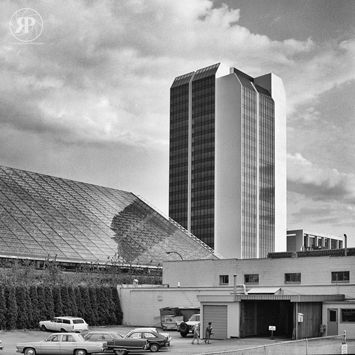 #67 Law Courts (rear) & Nelson Square Tower, Vancouver, 1983