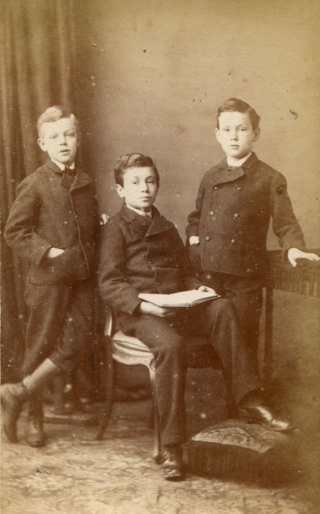 #4  What Little Boys wore During the Victorian Era #4 Fashion & Culture