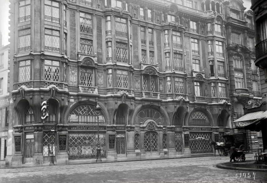 During World War I, Shops in Paris Built Styling Anti-Bombing Windows WWI