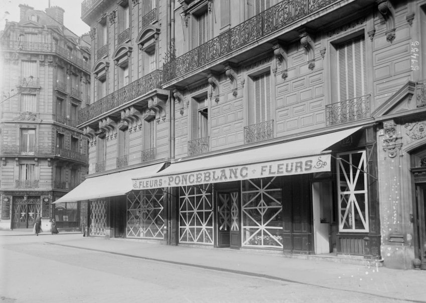 During World War I, Shops in Paris Built Styling Anti-Bombing Windows WWI