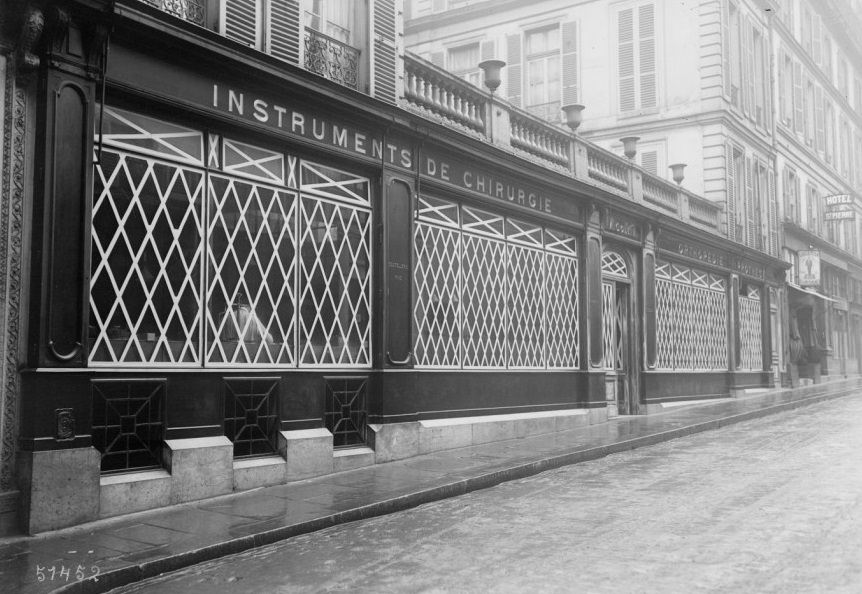 During World War I, Shops in Paris Built Styling Anti-Bombing Windows WWI