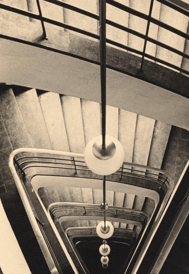 #14 Hans Poelzig , Haus des Rundfunks, Berlin-Charlottenburg Treppenhaus, Flure