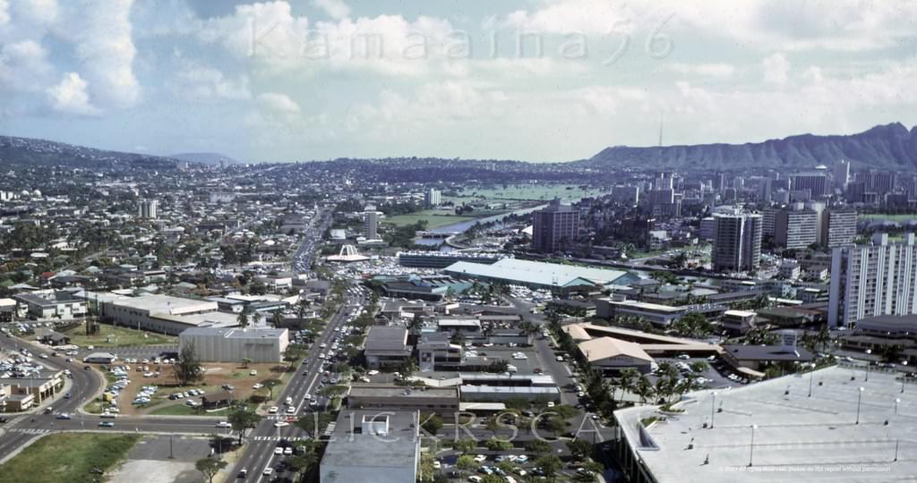 #81 La Ronde Panorama Honolulu, 1967