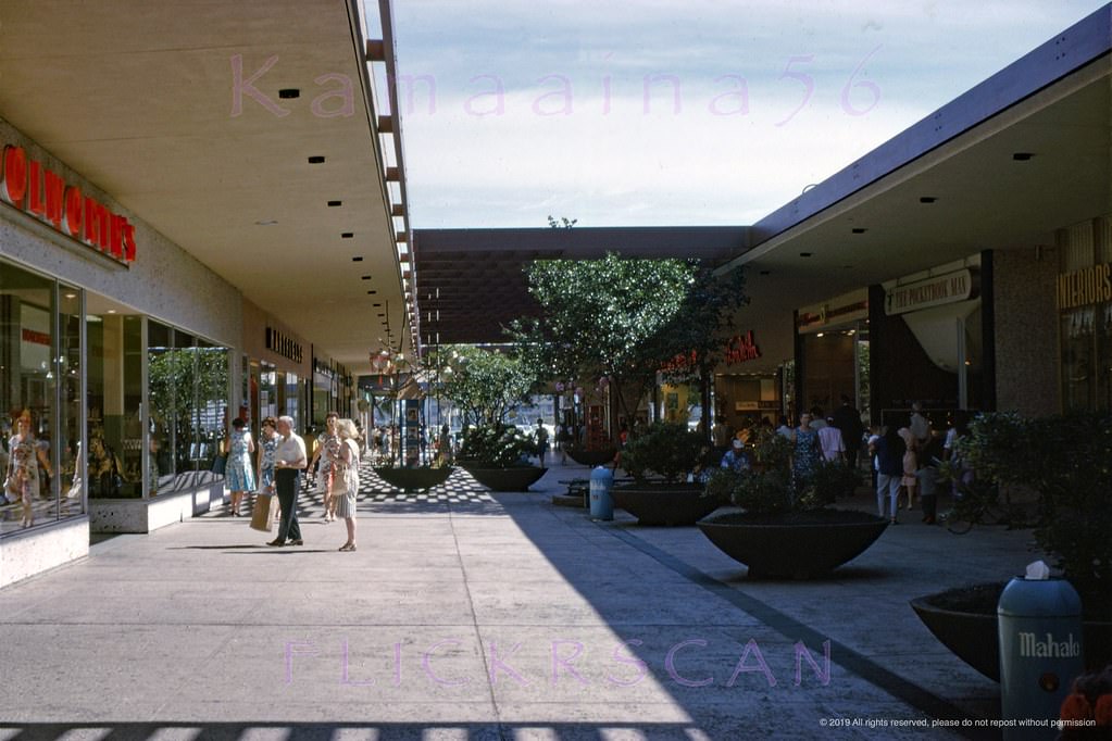 #88 Honolulu’s 1959 Ala Moana Shopping Center looking Diamond Head (more or less east) along the interior of the upper level, 1963