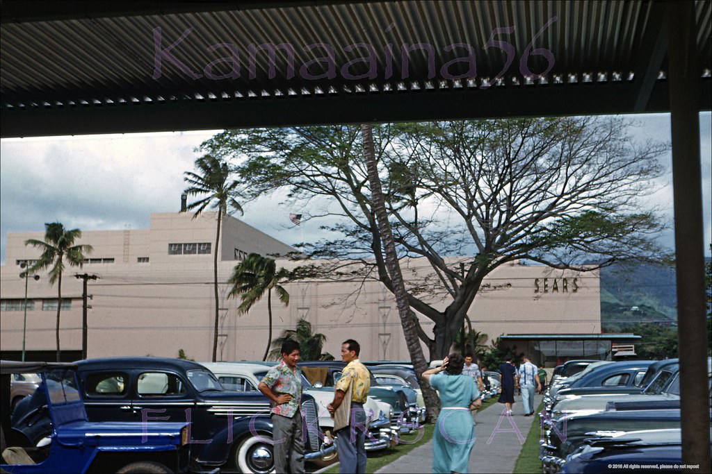 #120 Sears Beretania Honolulu, 1952