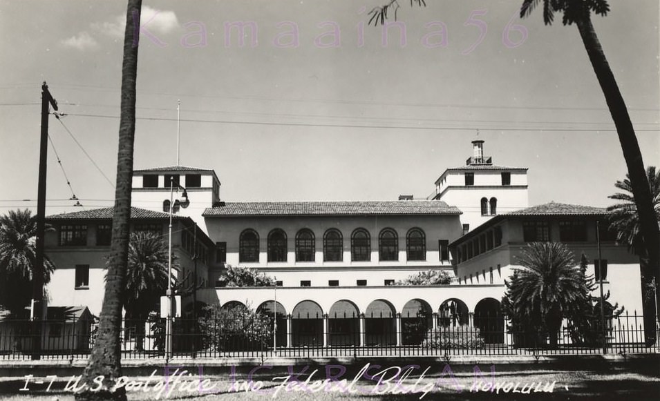 #76 Honolulu Post Office, 1940s.