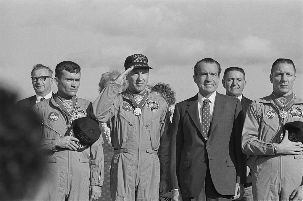 #7 US President Richard Nixon meets the Apollo 13 astronauts in Honolulu, Hawaii, after their safe return to Earth, 23rd April 1970.