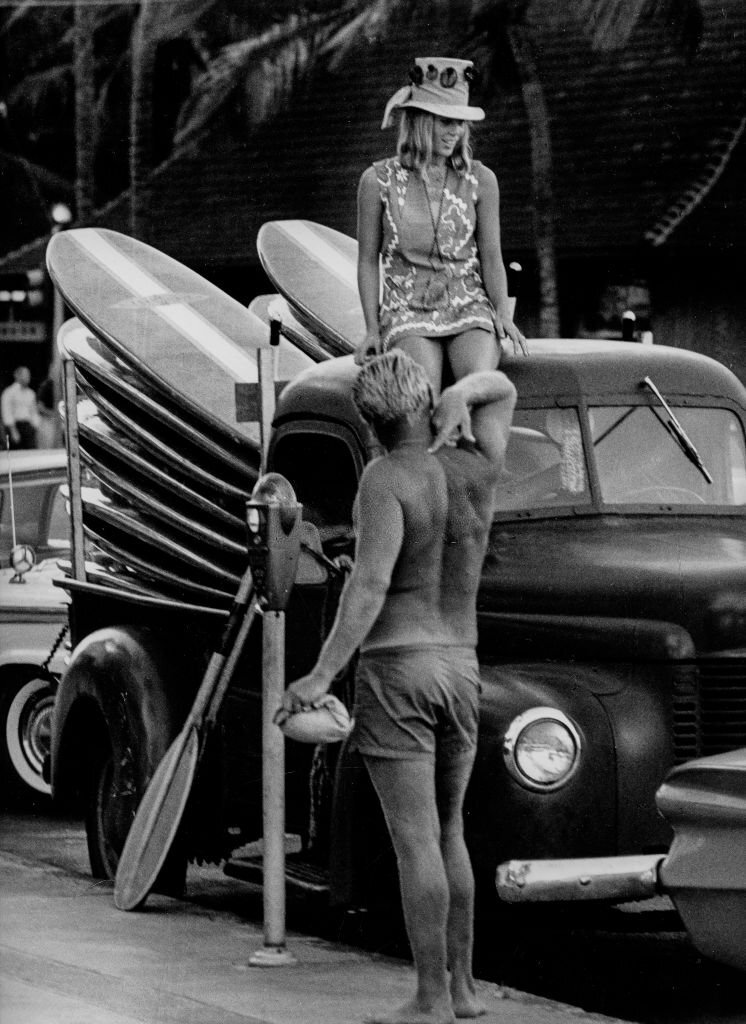 #10 Surfers in honolulu, 1970s