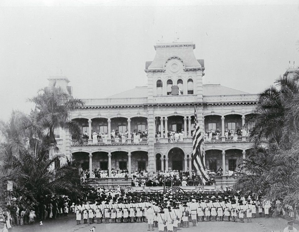 #140 Islani Palace. Honolulu, Hawaii: Raising the U.S. Flag for the first time former residence of Hawaii’s kings.