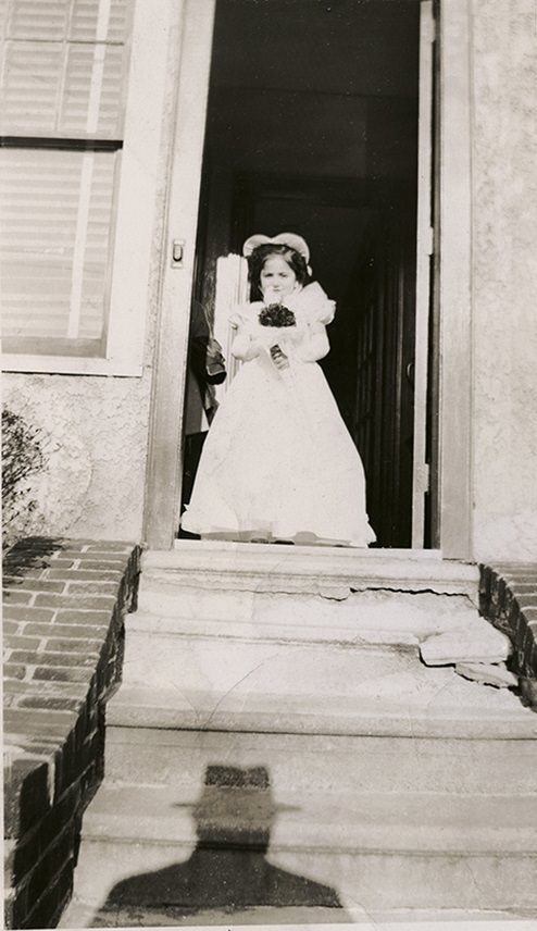Predator: A Mysterious Man in Hat appearing in Vintage Photos Through the Decades Weird