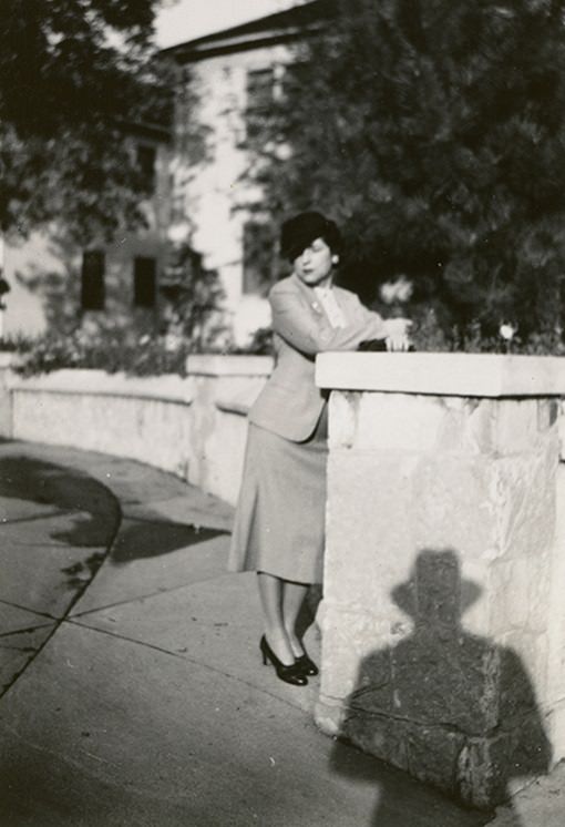 Predator: A Mysterious Man in Hat appearing in Vintage Photos Through the Decades Weird