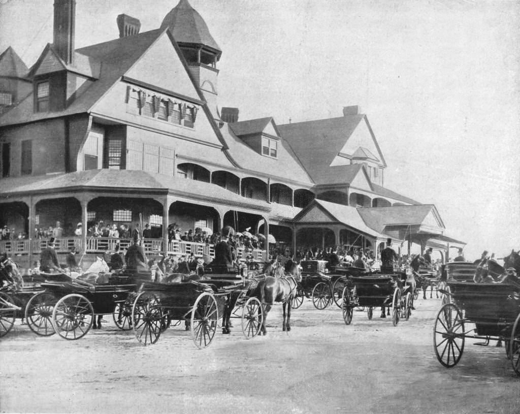 #111 Washington Park Club, Chicago, 1900.