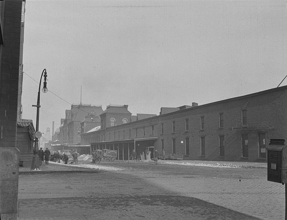 #203 View of Union Depot from Jackson Boulevard and Canal Street, Chicago, Illinois, 1905