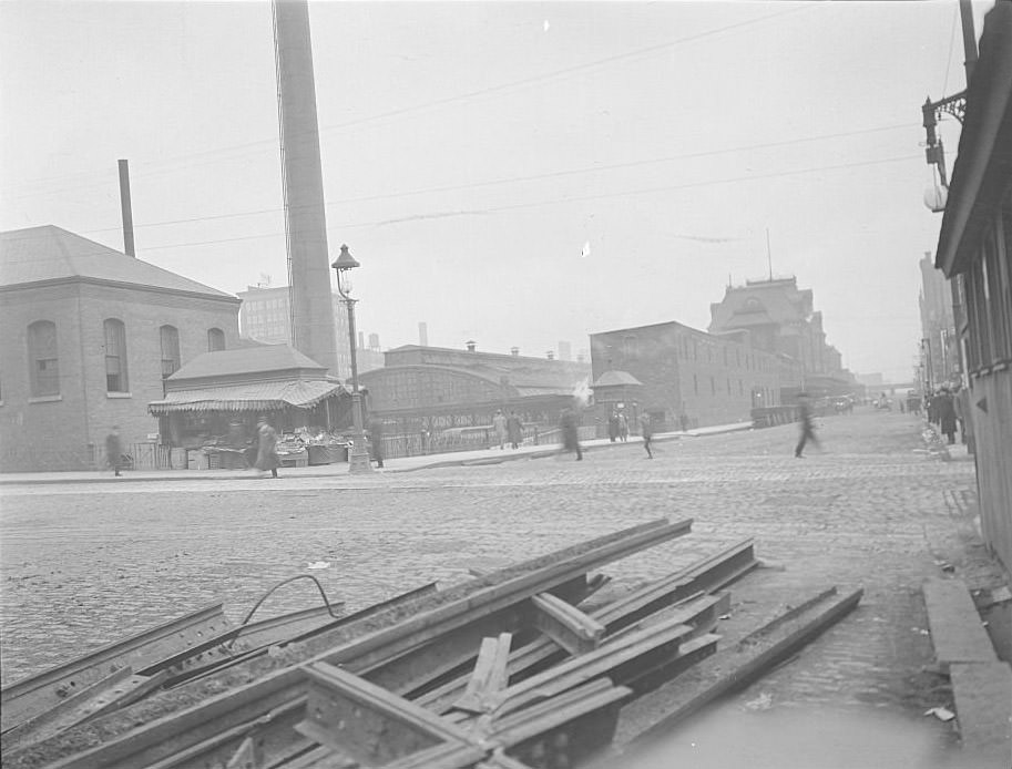 #251 Southwest corner of Canal Street and Madison Street, Chicago, Illinois, 1905.
