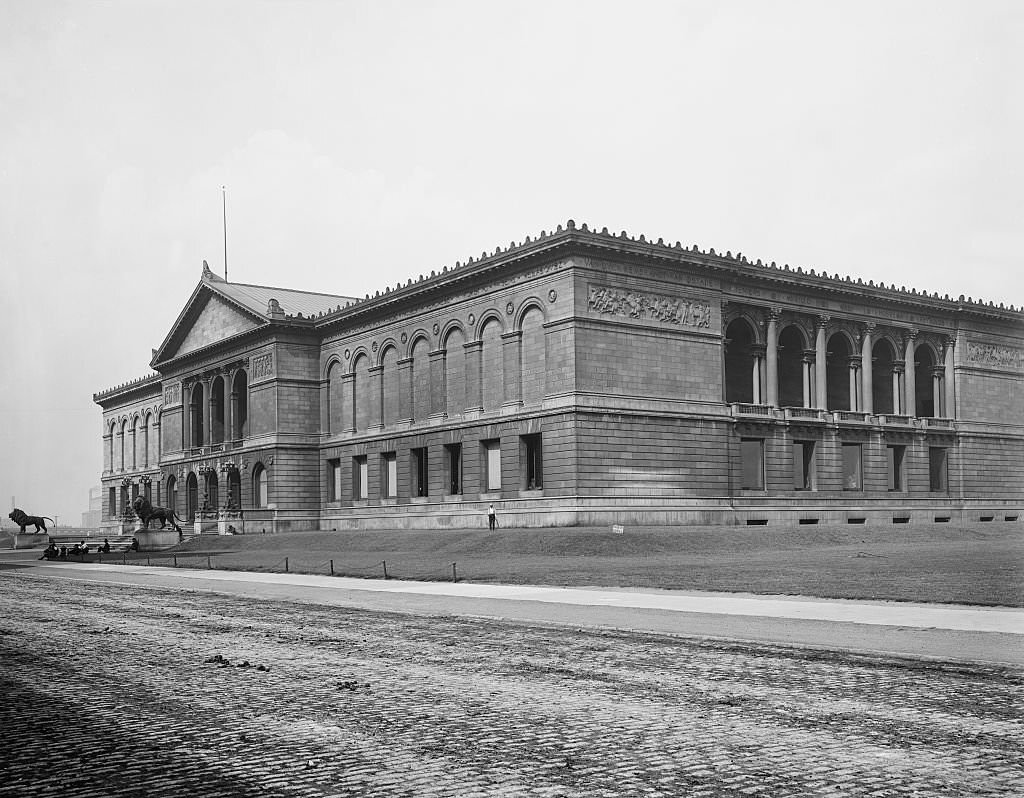 #39 Art Institute, Chicago, Illinois, USA, 1900.
