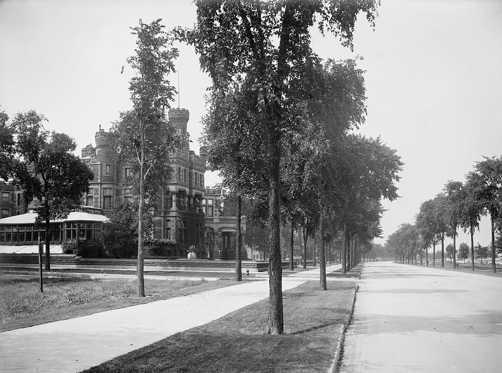 #106 Lake Shore Drive with Palmer Mansion in Background, Chicago, Illinois, 1900