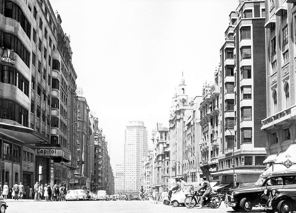 #48 Jose Antonio Street, Madrid, 1960