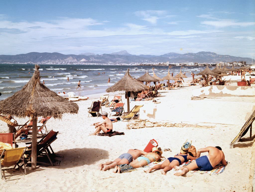 #61 Beach of Palma de Mallorca, 1960, Balearic Islands, Spain.