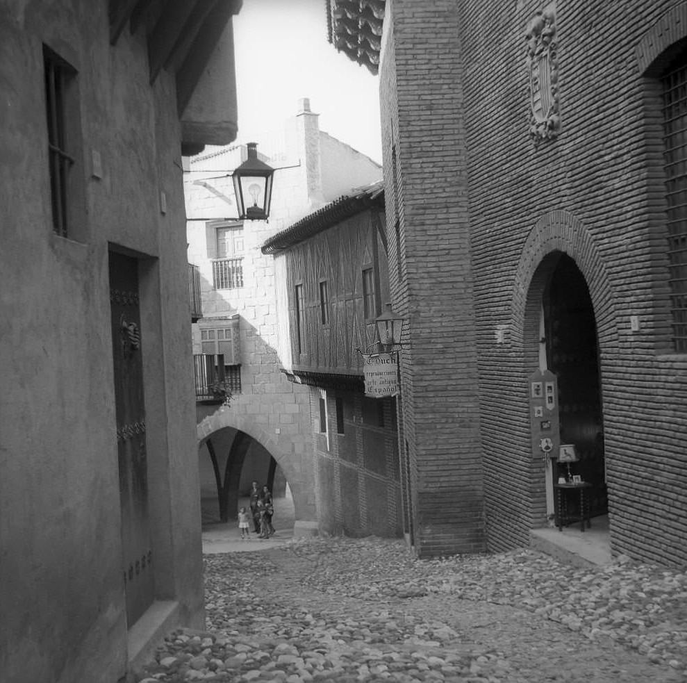#28 Narrow street at old town of Barcelona, 1961