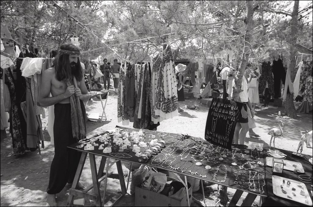 #106 The Hippies market, 1977.