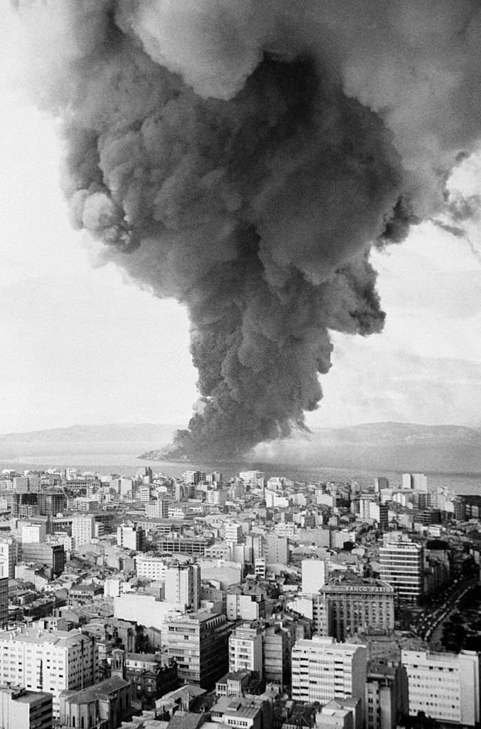 #168 Sinking and fire of the oil tanker Urquiola near the coast of La Coruña in Spain, May 15, 1976.