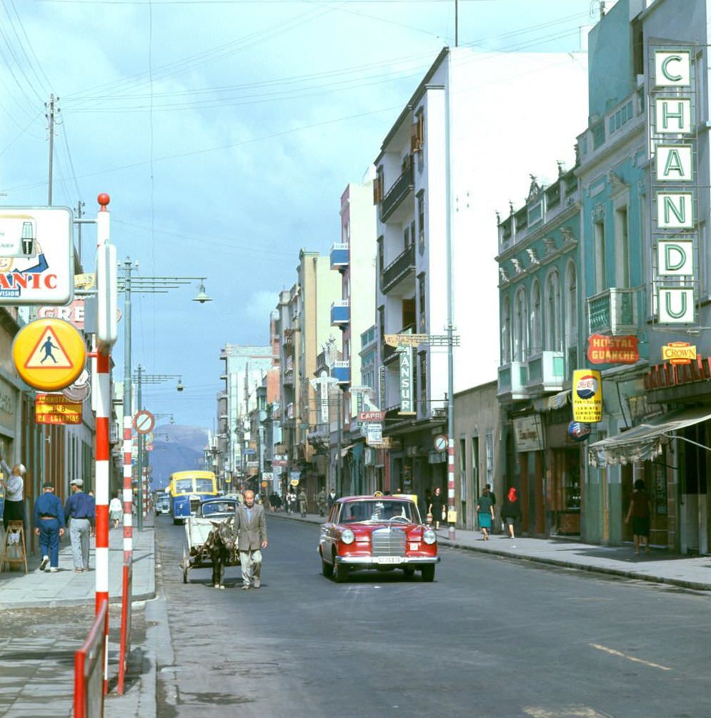 #19 Mercedes taxi overtakes man with donkey cart, Tenerifa 1970