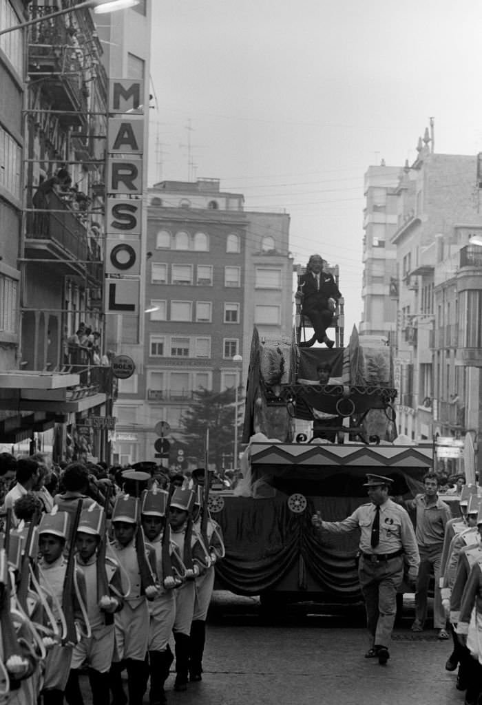 #58 Triumphant entry of Salvador Dali on a chariot in Tarragona on August 17, 1973, Spain.