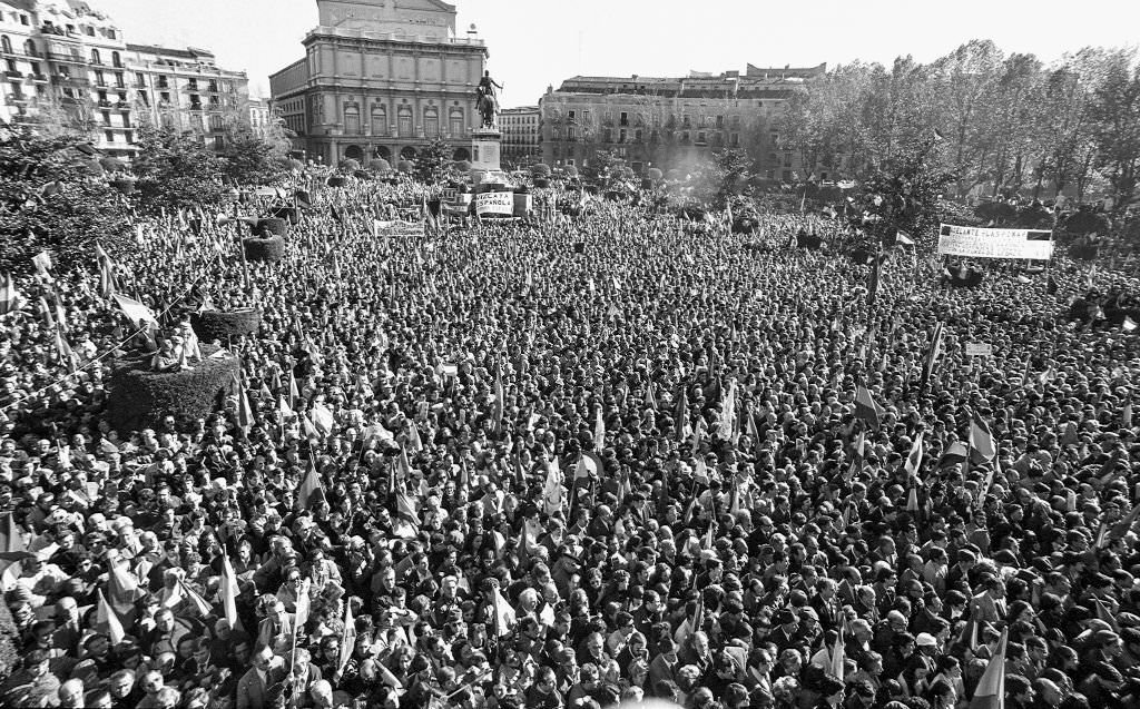 #74 Demonstration of “Fuerza Nueva” the party of Francisco Franco’s sympathizers, in the Plaza de Oriente, 1975, Madrid, Spain.